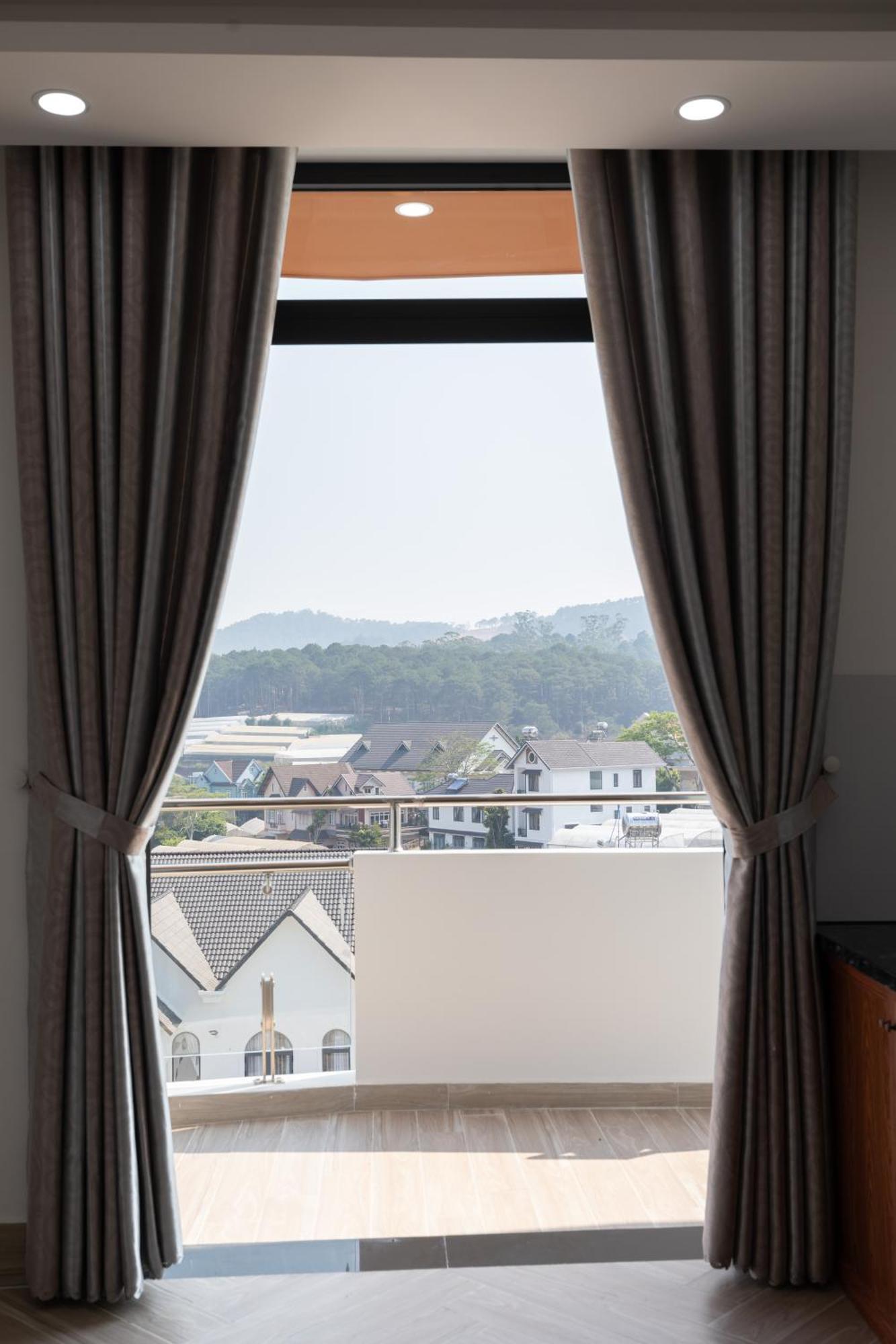 Hotel Khach San Anh Sang - Light House Dalat Exteriér fotografie